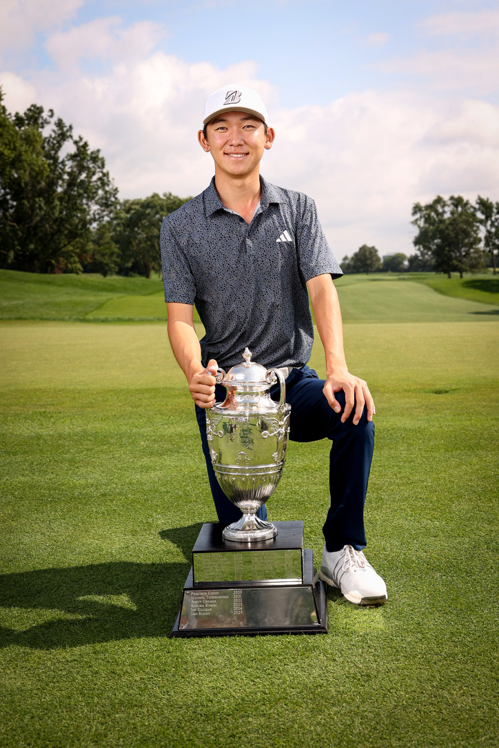 Jay Leng with Western Amateur trophy